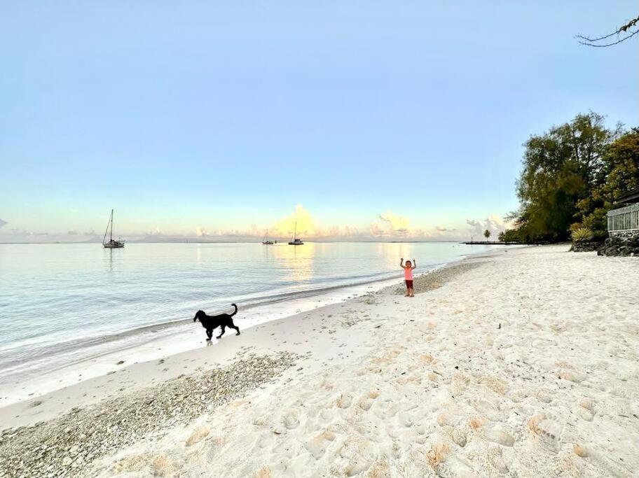 Meri Lodge Huahine Fare Exterior photo